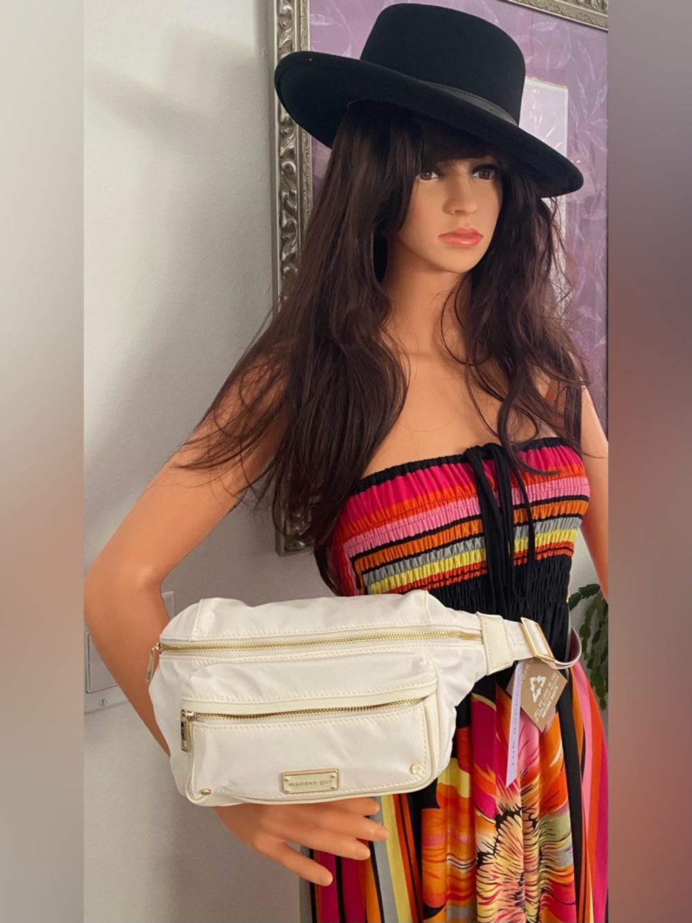 NEW STEVE MADDEN CREAM BELT BAG